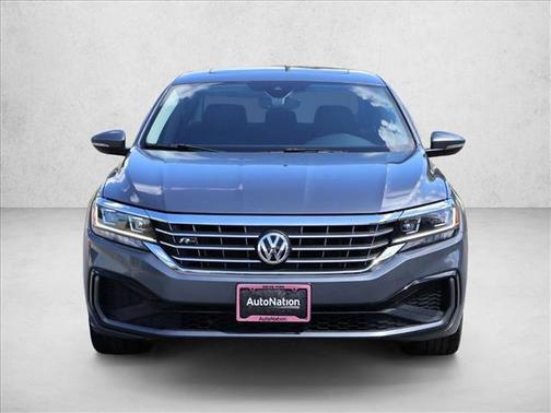 Platinum Gray Metallic 2020 Volkswagen Passat 2.0T R-Line