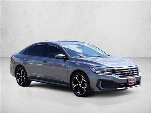 Platinum Gray Metallic 2020 Volkswagen Passat 2.0T R-Line