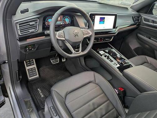 2025 Volkswagen Atlas Cross Sport 2.0T SEL