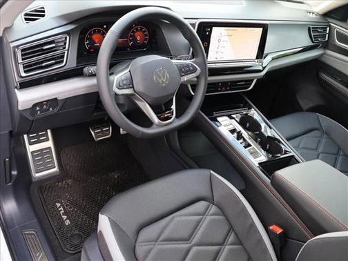 opal white pearl 2026 Volkswagen Atlas Peak Edition