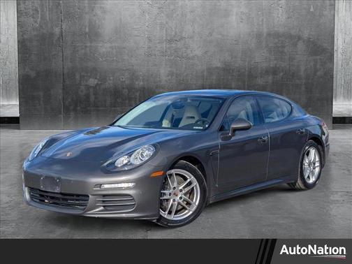 2014 Porsche Panamera 4