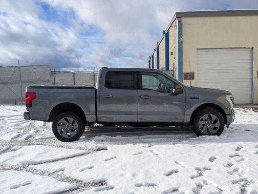 2024 Ford F-150 Lightning Flash