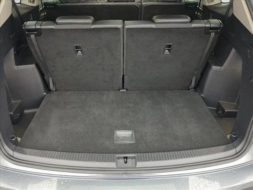 2025 Volkswagen Atlas 2.0T SE w/Technology 4MOTION