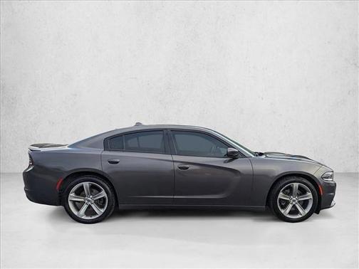 2017 Dodge Charger R/T