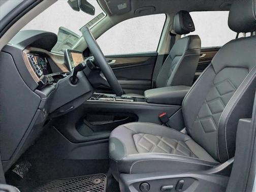 2026 Volkswagen Atlas 2.0T SE w/Technology 4MOTION