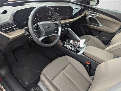 2025 Audi Q5 Premium Plus