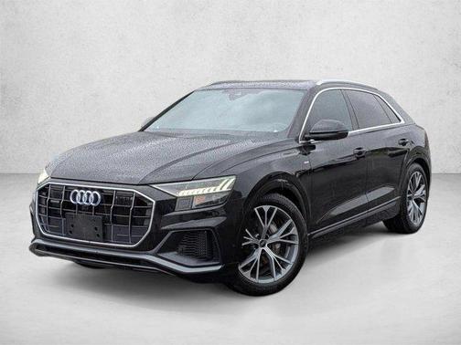 Mythos Black Metallic 2023 Audi Q8 55 Prestige