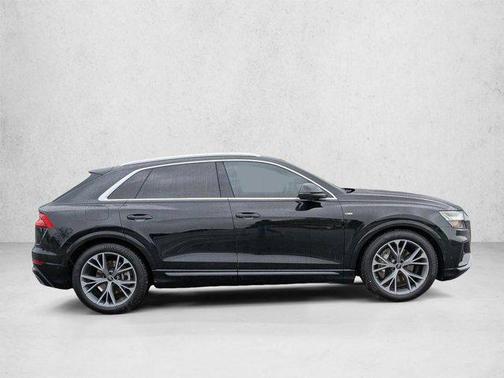 Mythos Black Metallic 2023 Audi Q8 55 Prestige