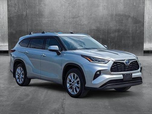 2024 Toyota Highlander Hybrid Limited