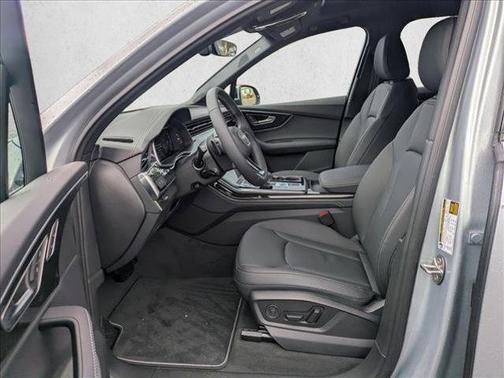 2026 Audi Q7 45 Premium Plus