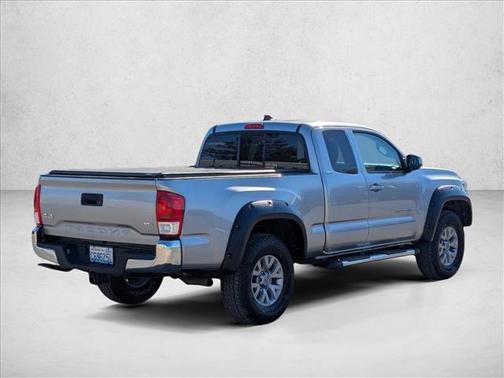 2017 Toyota Tacoma SR5