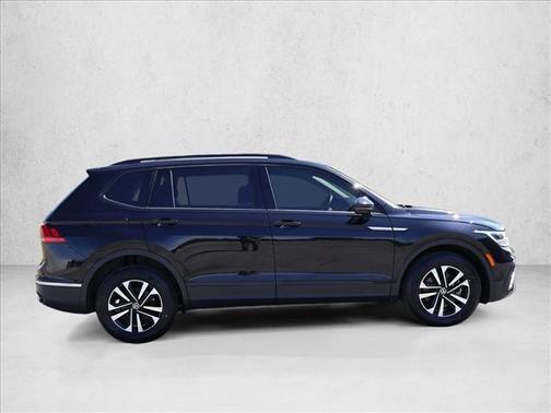 Deep Black Pearl 2023 Volkswagen Tiguan 2.0T S