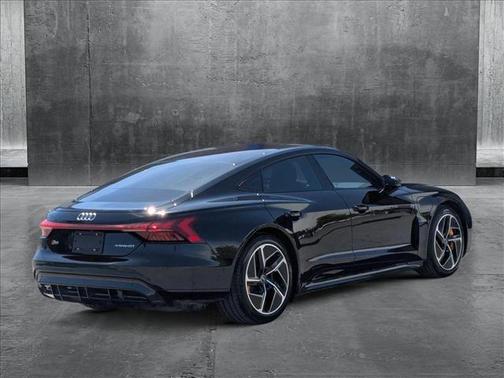 2022 Audi RS e-tron GT quattro
