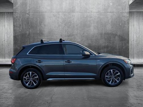 2022 Audi Q5 45 S line Premium