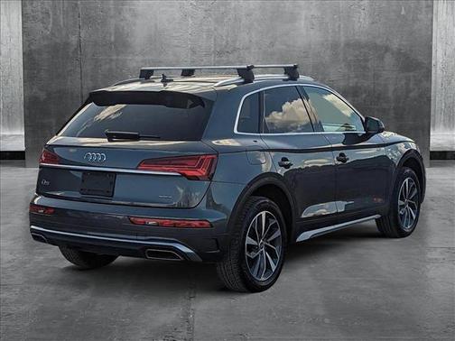 2022 Audi Q5 45 S line Premium