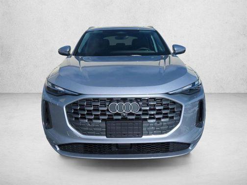 Florett Silver Metallic 2025 Audi Q5 Premium TFSI quattro S tronic