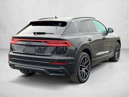 2023 Audi Q8 55 Premium Plus