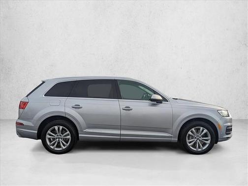 2019 Audi Q7 55 Premium Plus
