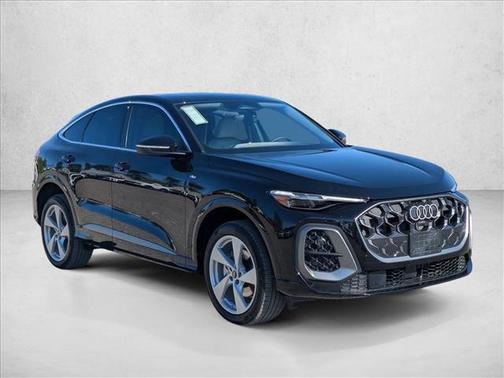 Mythos Black Metallic 2026 Audi Q5 Sportback Premium Plus TFSI quattro S tronic