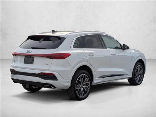 2025 Audi Q5 Premium Plus