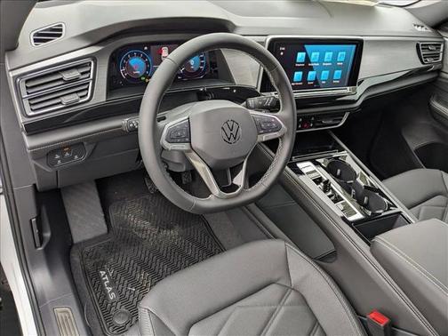 2026 Volkswagen Atlas Cross Sport 2.0T SE w/Technology 4MOTION