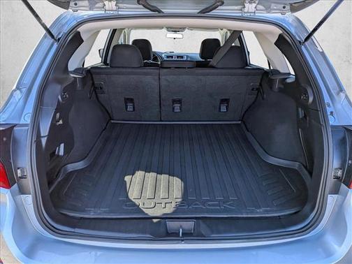 Ice Silver Metallic 2016 Subaru Outback 2.5i Premium