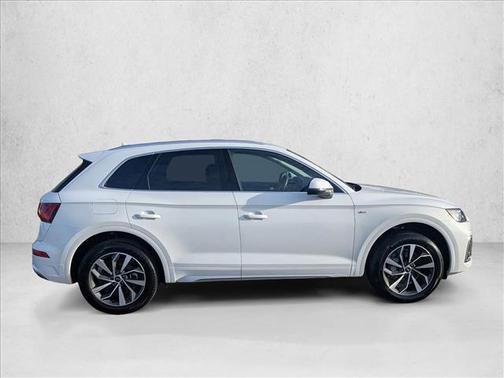 2024 Audi Q5 45 S line Premium Plus