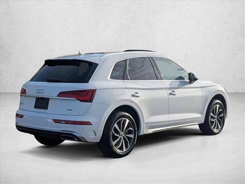 2024 Audi Q5 45 S line Premium Plus