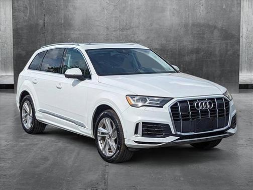 2023 Audi Q7 55 Premium Plus