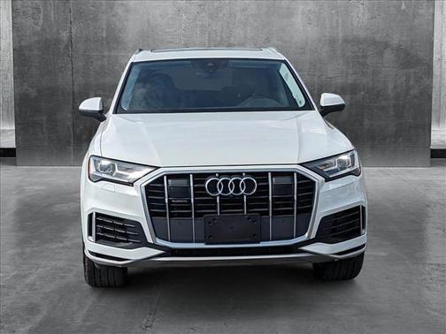 2023 Audi Q7 55 Premium Plus