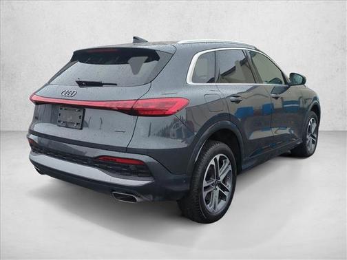 2025 Audi Q5 Premium TFSI quattro S tronic