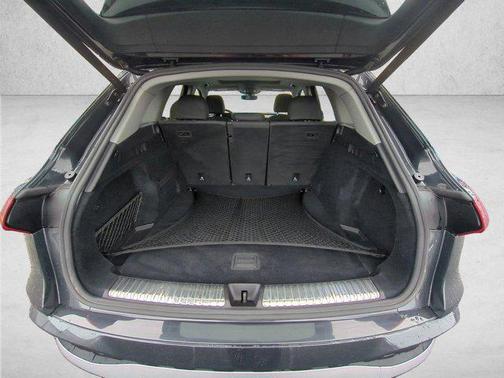Tambora Gray Metallic 2025 Audi Q5 Premium TFSI quattro S tronic