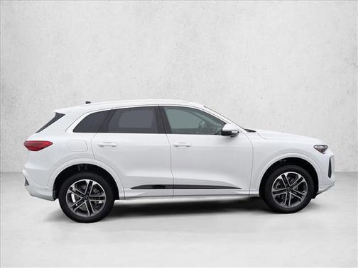 2025 Audi Q5 Premium TFSI quattro S tronic