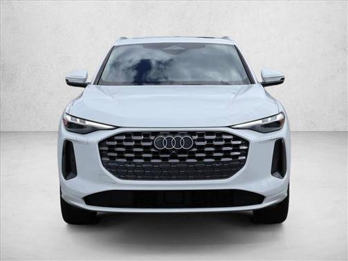 Glacier White Metallic 2025 Audi Q5 Premium Plus TFSI quattro S tronic