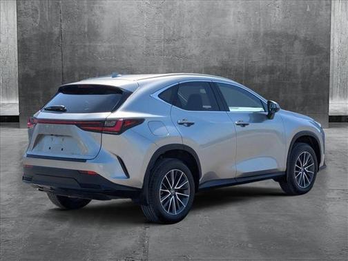 2025 Lexus NX 450h+ Luxury