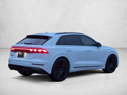 Glacier White Metallic 2026 Audi SQ8 4.0T Prestige