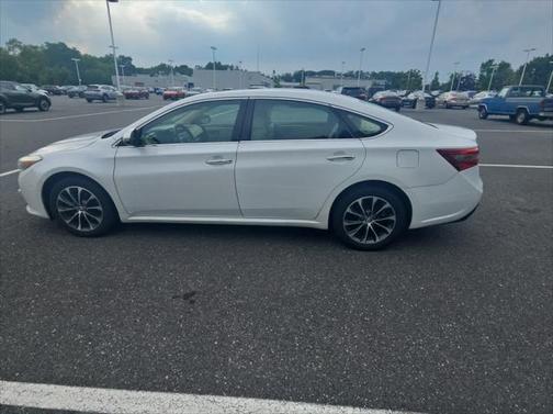 2017 Toyota Avalon XLE Premium