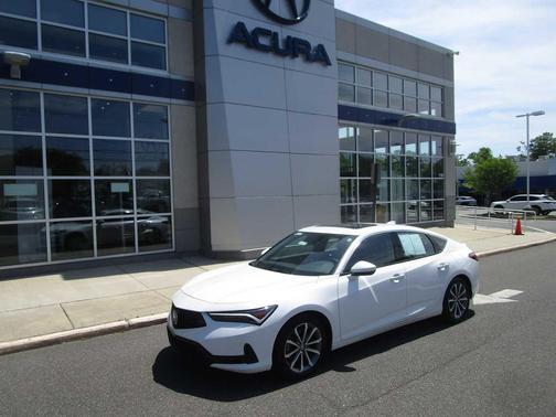 Platinum White Pearl 2024 Acura Integra CVT