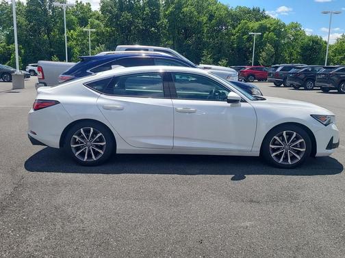 Platinum White Pearl 2024 Acura Integra CVT