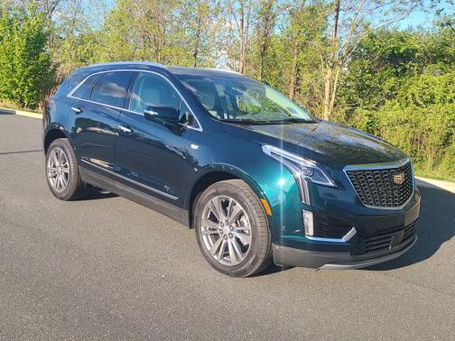 Emerald Lake Metallic 2025 Cadillac XT5 Premium Luxury