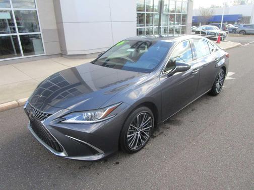 2023 Lexus ES 350 Base
