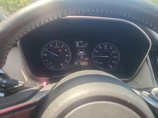 Crystal White Pearl 2020 Subaru Outback Limited