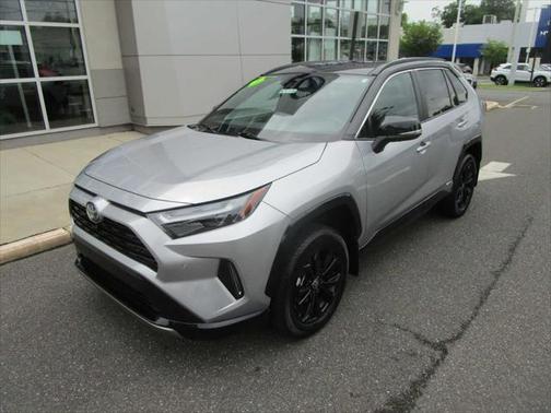2022 Toyota RAV4 Hybrid SE