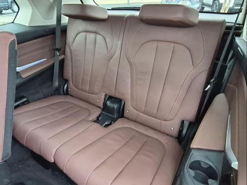 Phytonic Blue Metallic 2020 BMW X7 xDrive40i