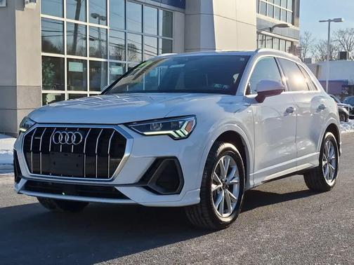 2022 Audi Q3 45 S line Premium Plus