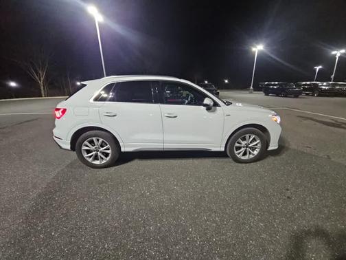 2022 Audi Q3 45 S line Premium Plus