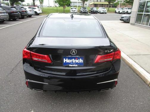 Majestic Black Pearl 2020 Acura TLX FWD