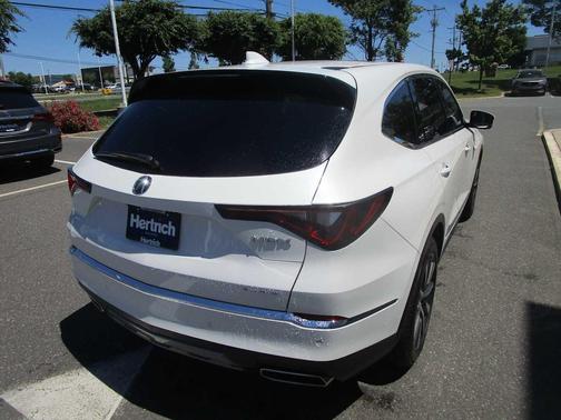Platinum White Pearl 2026 Acura MDX Technology Package