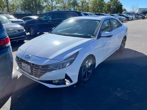 2021 Hyundai ELANTRA Limited