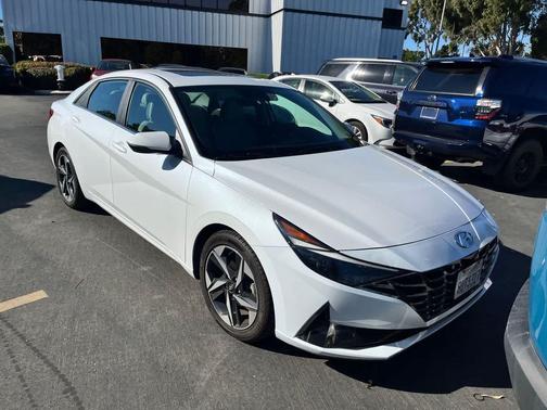 2021 Hyundai ELANTRA Limited